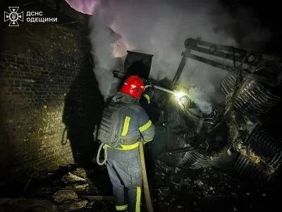 РФ завдала масованого удару по Одещині: уражено баржу, енергетичну та портову інфраструктуру