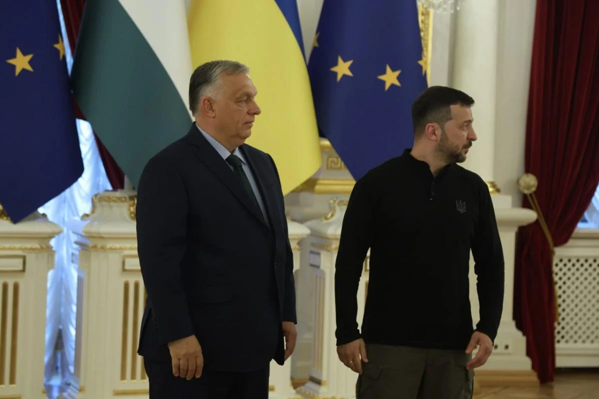 "Може Орбан маг": Зеленський відреагував на слова про "непошкоджений" нафтопровід