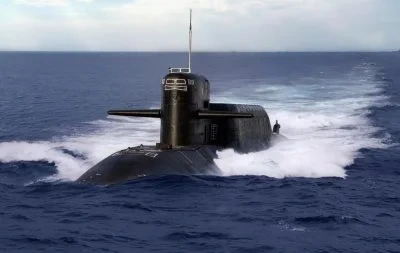 Росія відправила підводний човен до Індонезії на тлі планів базування Ту-95МС та Іл-76